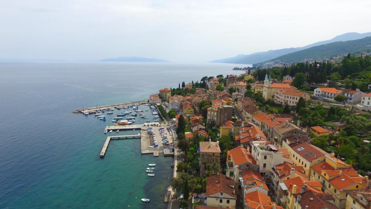 Apartments Matacin With Sea View Opatija Exteriör bild