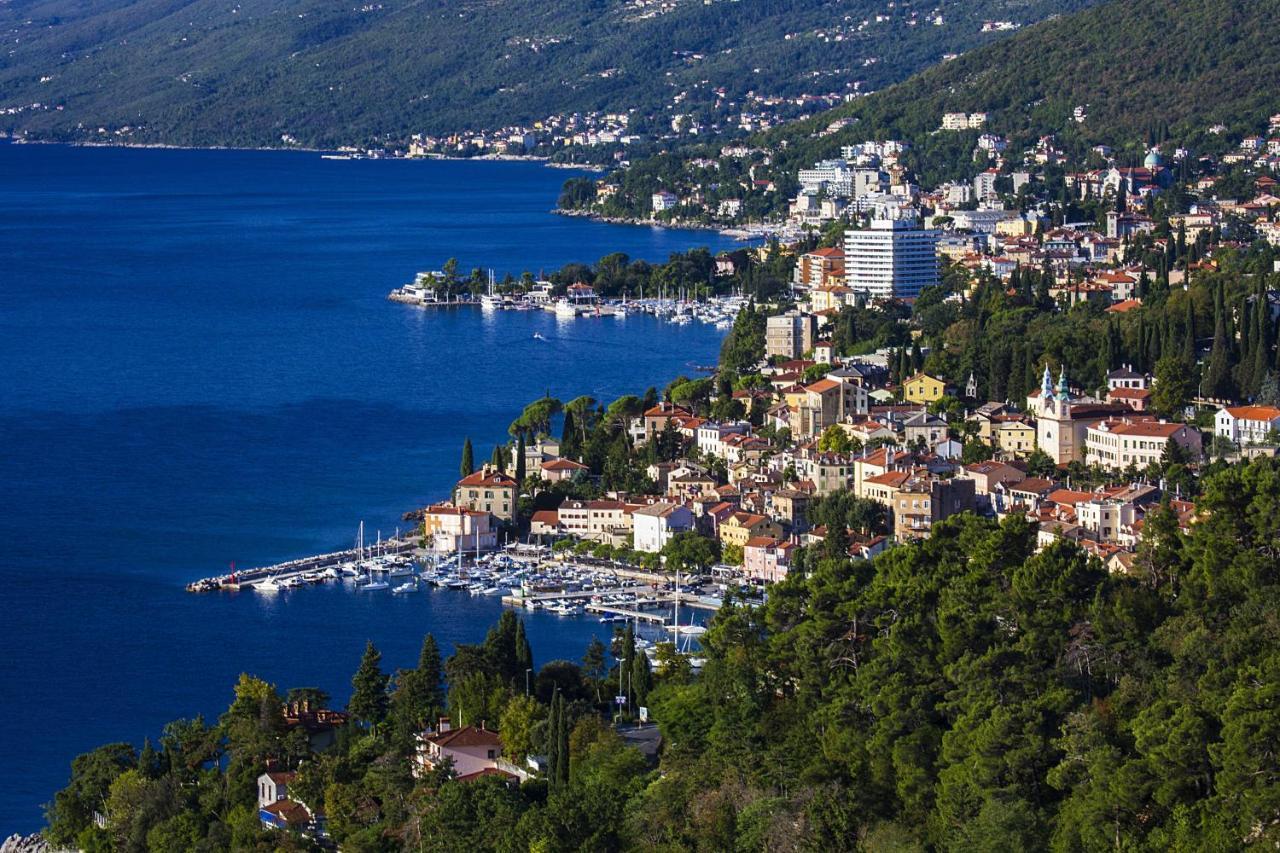 Apartments Matacin With Sea View Opatija Exteriör bild