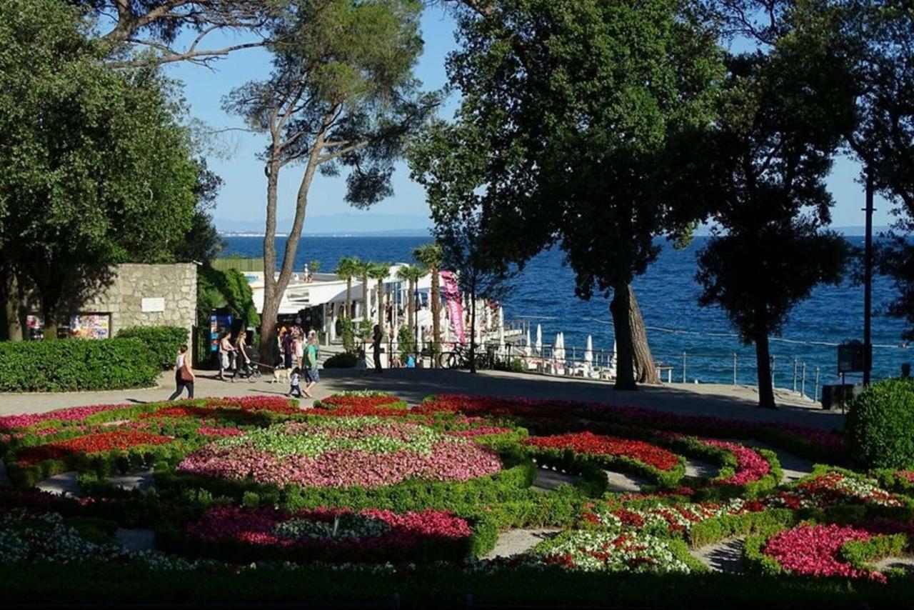 Apartments Matacin With Sea View Opatija Exteriör bild